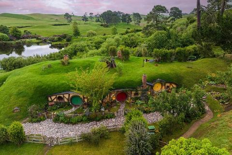 Hobbiton Movie Set Tour